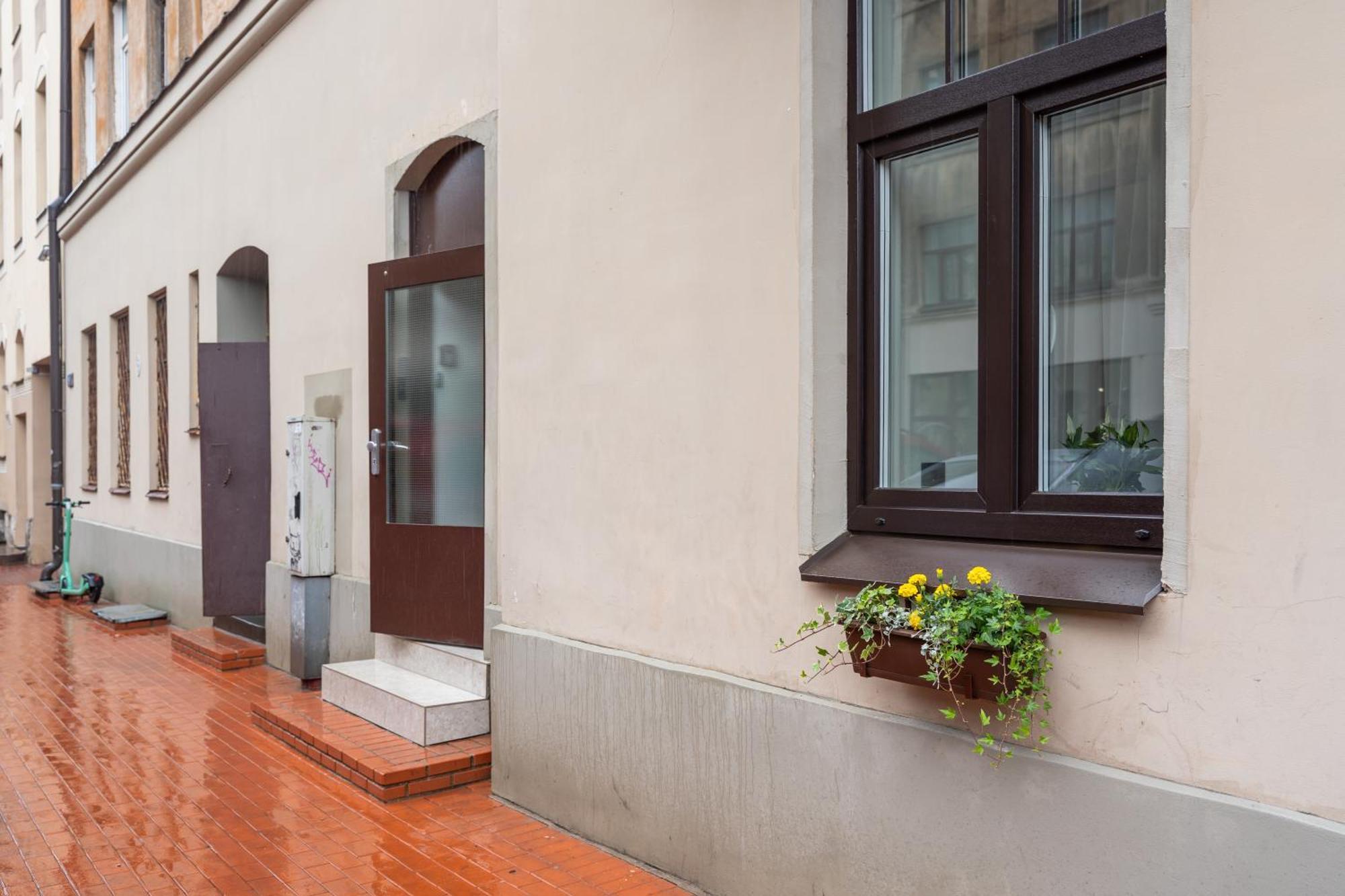 Stylish Family 1 Bedroom With Working Desk By Park And Restaurants Appartement